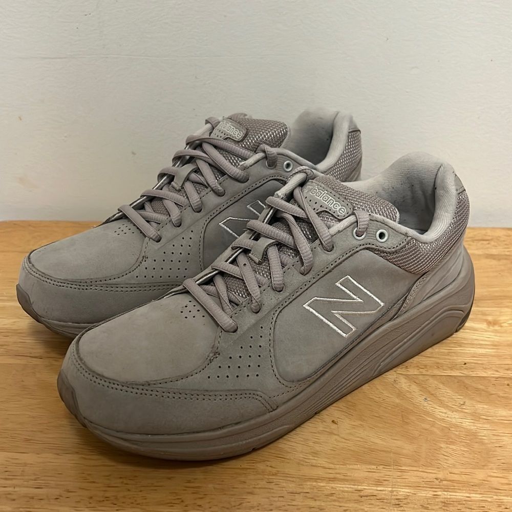 New Balance 928 Walking Sneakers 8.5